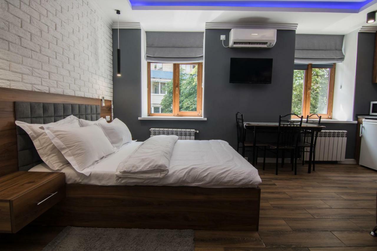 Lux Apartment Near Arena City Kyiv Exterior foto